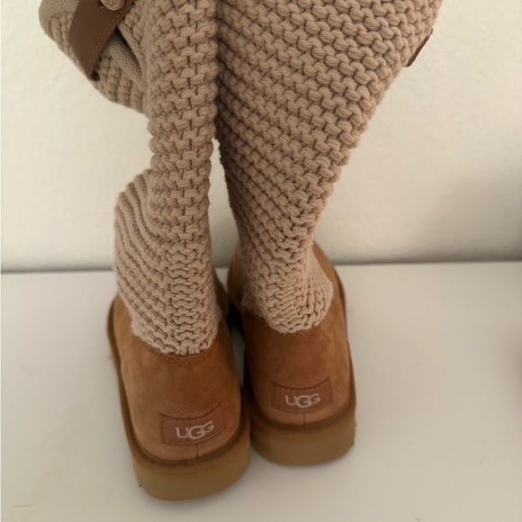Ugg Brown Knit Adjustable Boots - Picture 5 of 7
